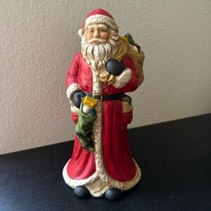 Christmas Collectibles Musical Olde World Santa with music